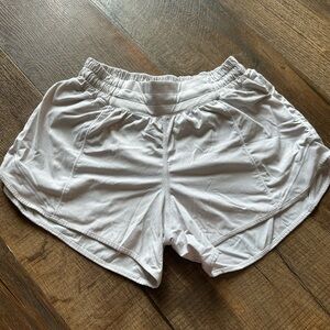 Lululemon Hotty Hot 2.5 Shorts